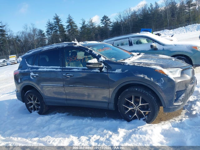 Toyota RAV4 SE 2018 JTMJFREV4JJ726693 Image 14