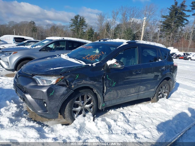 Toyota RAV4 SE 2018 JTMJFREV4JJ726693 Image 12