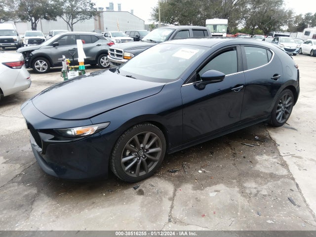 JM1BPAKLXM1332268 Mazda Mazda3 Select