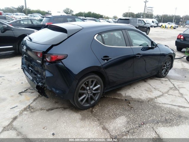 JM1BPAKLXM1332268 Mazda Mazda3 Select