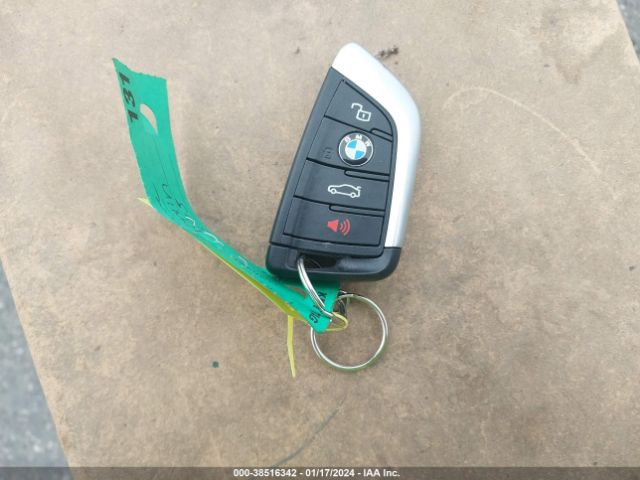 3MW69FF08R8D87648 BMW 3 Series 330i