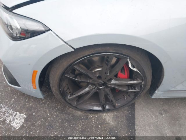3MW69FF08R8D87648 BMW 3 Series 330i