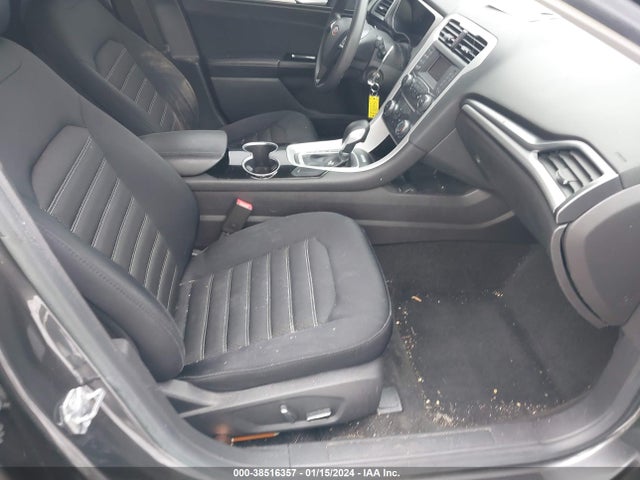 2015 FORD FUSION SE VIN: 1FA6P0H77F5114375