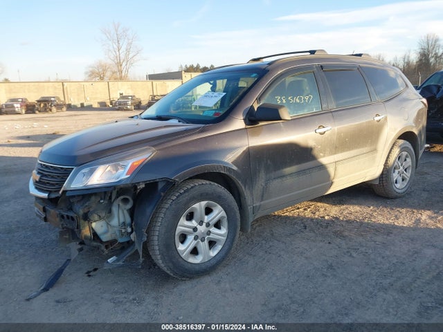 Chevrolet Traverse Ls 2014 1GNKVFKD7EJ349923 Image 2