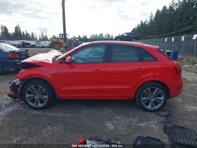 WA1BCCFS8JR017596 Audi Q3 2.0t Premium/2.0t Sport Premium