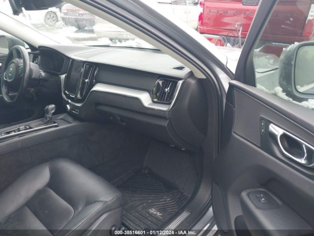 LYVA22RK7JB122762 Volvo Xc60 T6 Momentum
