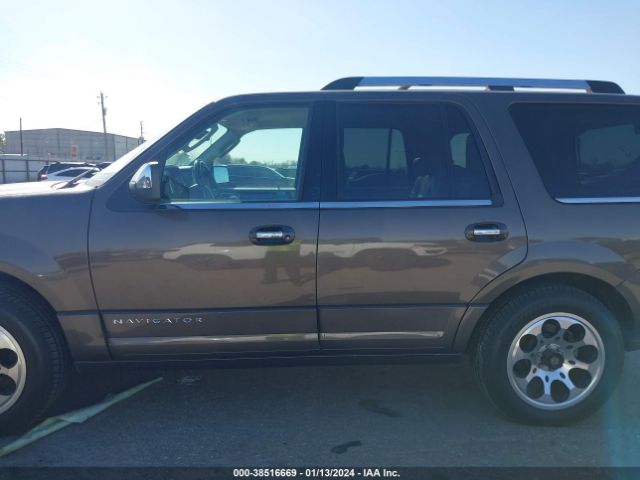 5LMJJ2HTXFEJ02244 Lincoln Navigator