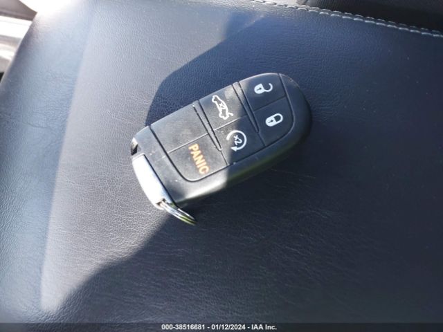 2C3CDXHG5JH312053 Dodge Charger Sxt Plus Rwd