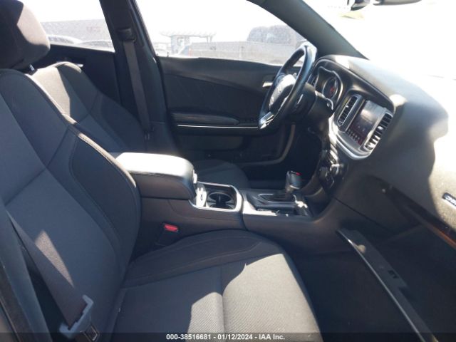 2C3CDXHG5JH312053 Dodge Charger Sxt Plus Rwd
