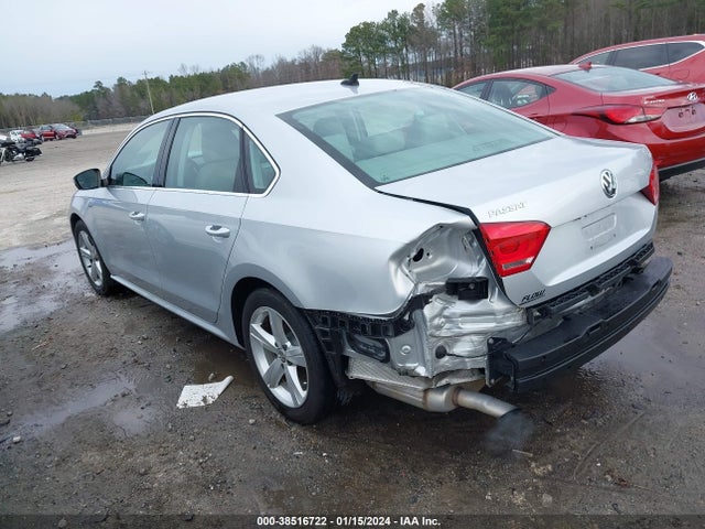 1VWAT7A38FC096395 Volkswagen Passat 1.8t Limited Edition