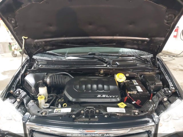 2014 CHRYSLER TOWN & COUNTRY TOURING VIN: 2C4RC1BG3ER468364
