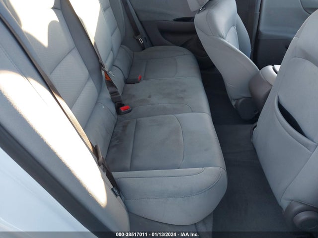 Chevrolet Malibu 1fl 2016 1G1ZC5ST5GF266861 Image 8