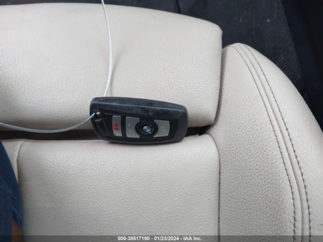 WBA8A9C5XGK616294 BMW 320i