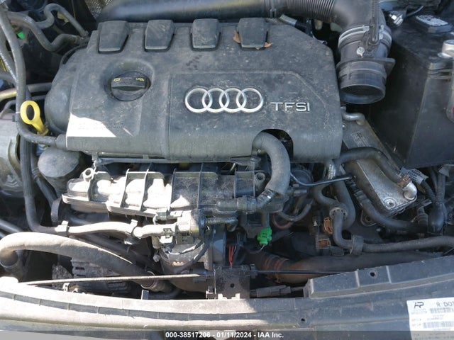 WA1ECCFS1JR033748 Audi Q3 2.0t Premium/2.0t Sport Premium