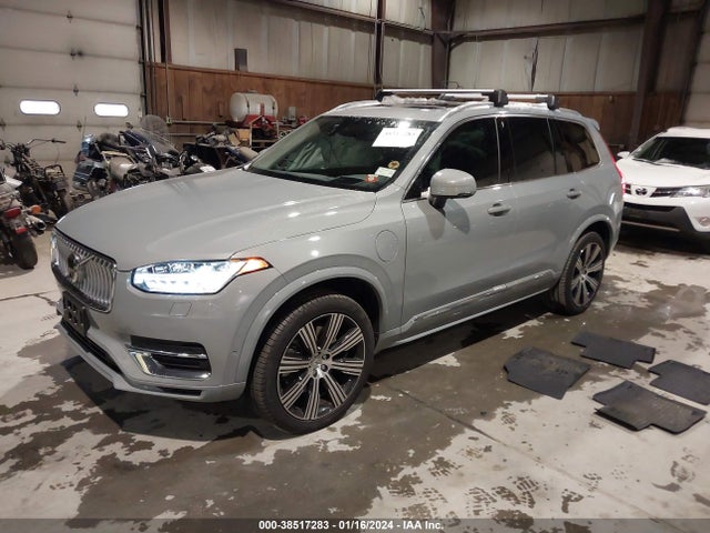 2024 VOLVO XC90 RECHARGE PLUG-IN HYBRID T8 ULTIMATE BRIGHT THEME 7-SEATER VIN: YV4H60CF0R1155010