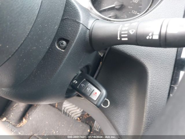 JN8AT2MT7HW133105 Nissan ROGUE S