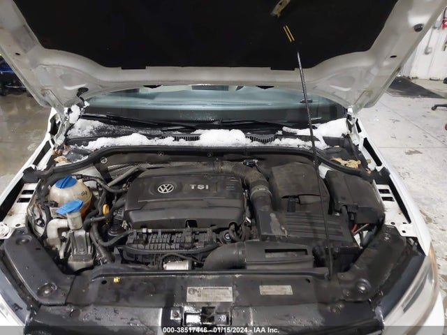 3VWD17AJ1GM412835 Volkswagen Jetta 1.8t Sport