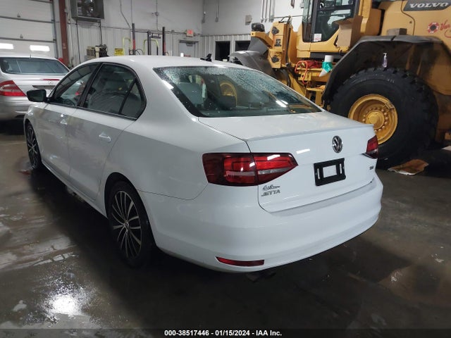 3VWD17AJ1GM412835 Volkswagen Jetta 1.8t Sport