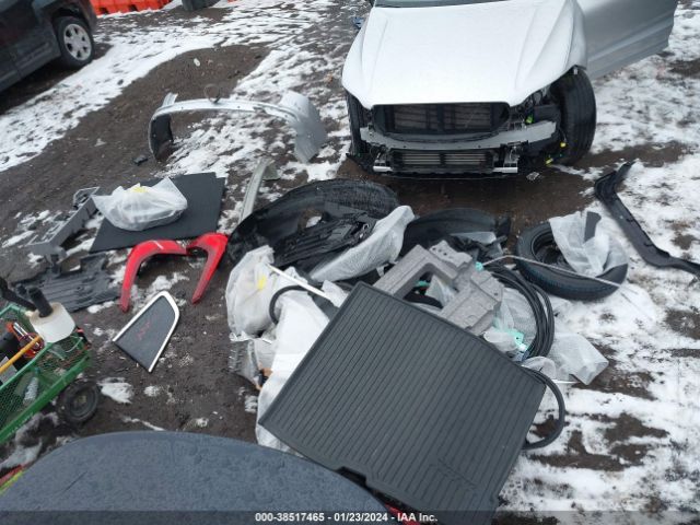 LYV102RK4JB117623 Volvo Xc60 T5 Momentum
