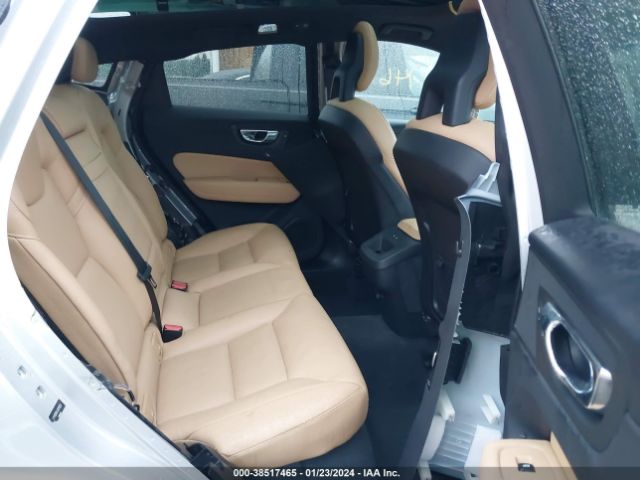 LYV102RK4JB117623 Volvo Xc60 T5 Momentum