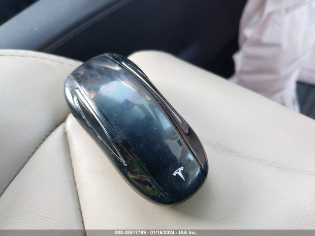 Tesla Model X 60d/70d/75d/90d 2016 5YJXCAE23GF031244 Image 11