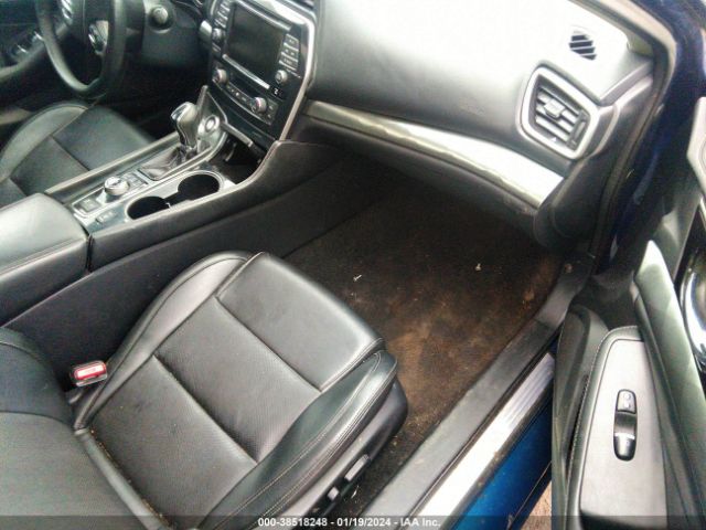 1N4AA6AV9KC377268 Nissan Maxima 3.5 Sl