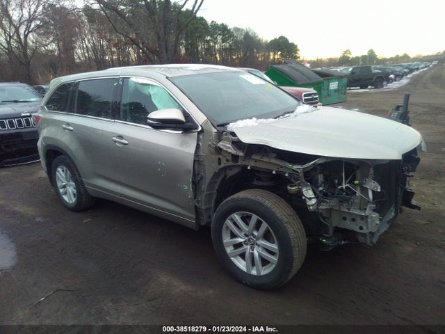 Toyota Highlander Le V6 2016 5TDBKRFH5GS294216 Image 13