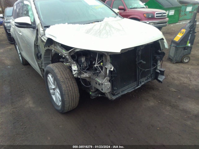 2016 TOYOTA HIGHLANDER LE V6 VIN: 5TDBKRFH5GS294216