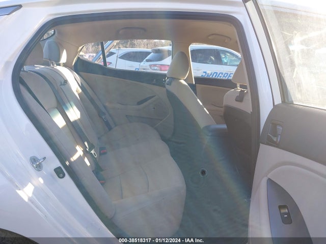 KIA Optima Lx 2015 KNAGM4A77F5640818 Image 8