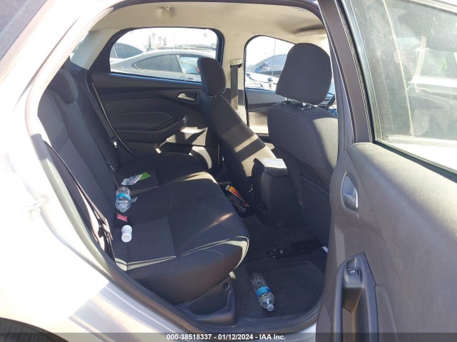 2015 FORD FOCUS SE VIN: 1FADP3F26FL244742