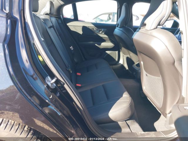 7JRL12TT9PG244728 Volvo S60 B5 Plus Black Edition