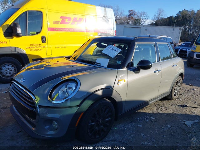 2018 MINI HARDTOP WMWXU1C59J2F81214 Photo 1