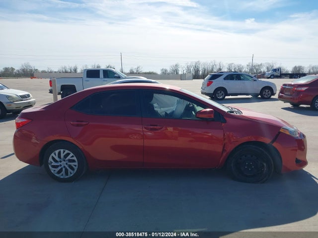 Toyota COROLLA LE 2018 5YFBURHE7JP830872 Image 13