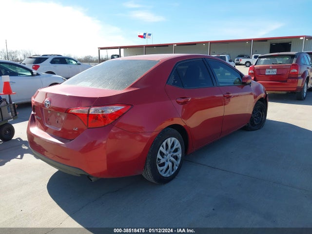 Toyota COROLLA LE 2018 5YFBURHE7JP830872 Image 4