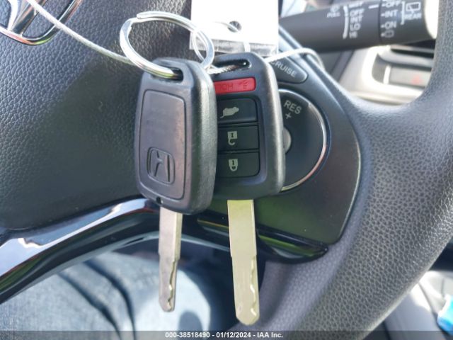 3CZRU5H35JM718014 Honda HR-V LX