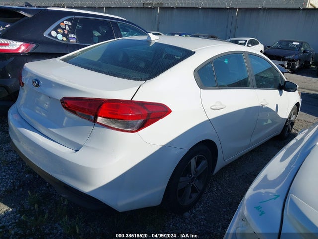 KIA FORTE LX 2018 3KPFL4A75JE182291 Image 4