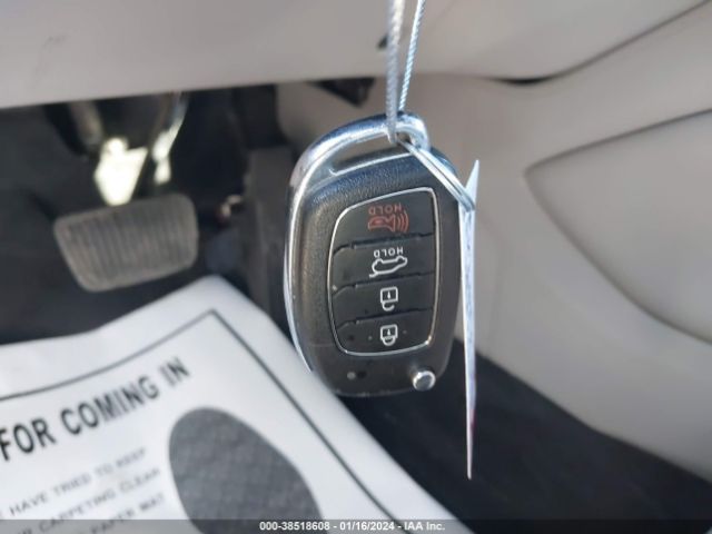 2020 HYUNDAI TUCSON KM8J2CA4XLU191372 Photo 10