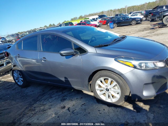2017 KIA FORTE S VIN: 3KPFL4A71HE060649