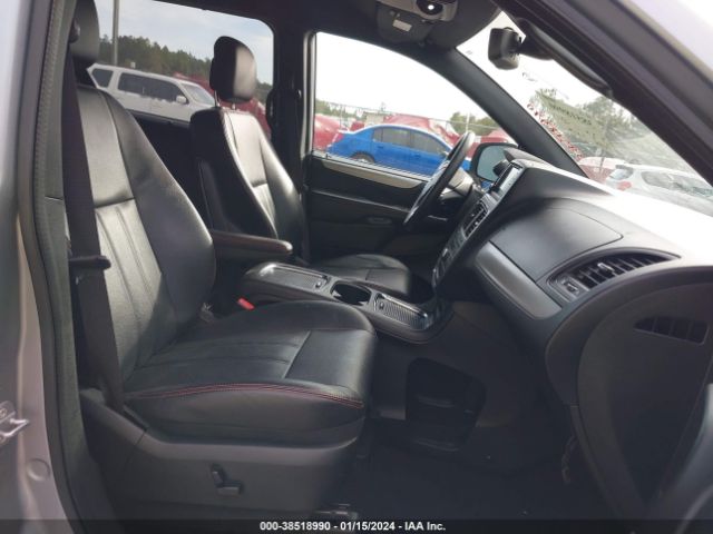 2C4RDGEG9KR647421 Dodge Grand Caravan Gt