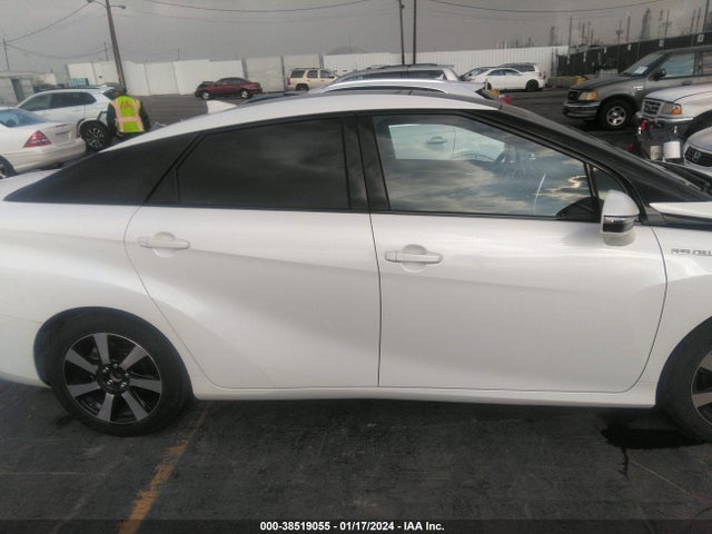 Toyota Mirai 2018 JTDBVRBD6JA004726 Image 13