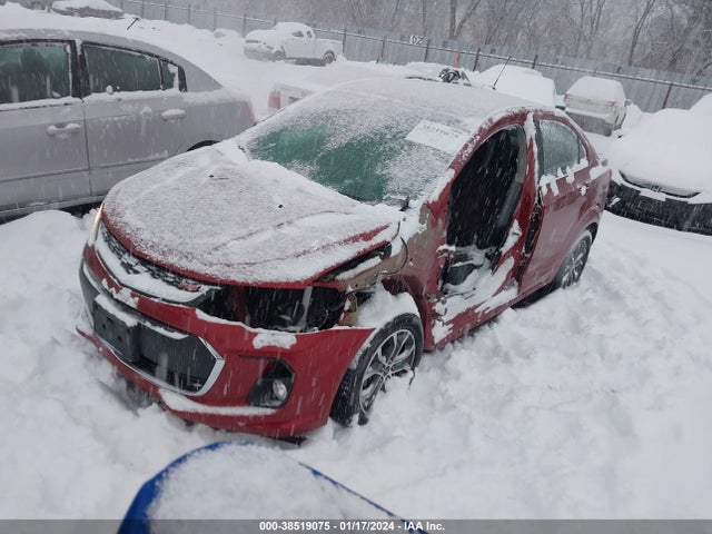 Chevrolet Sonic Lt Auto 2018 1G1JD5SH2J4116943 Image 2