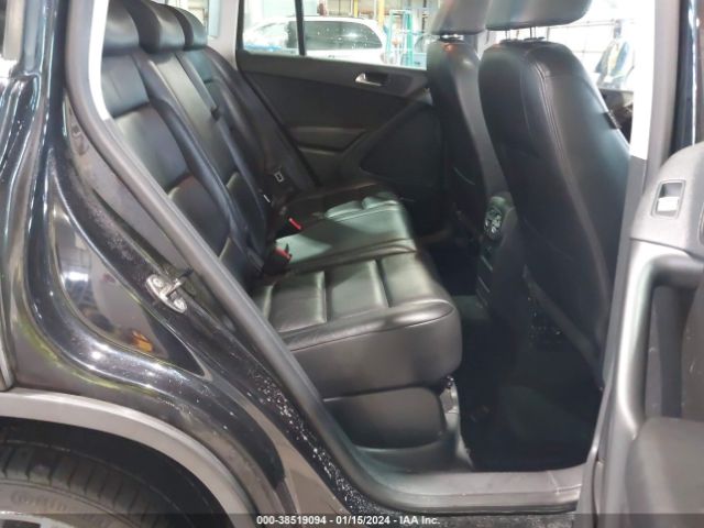 2011 VOLKSWAGEN TIGUAN WVGBV7AXXBW547951 Photo 7