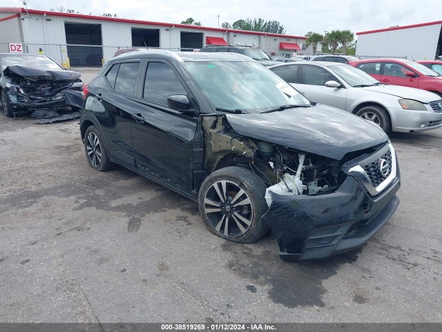Nissan KICKS SV 2019 3N1CP5CU5KL546418 Image 1