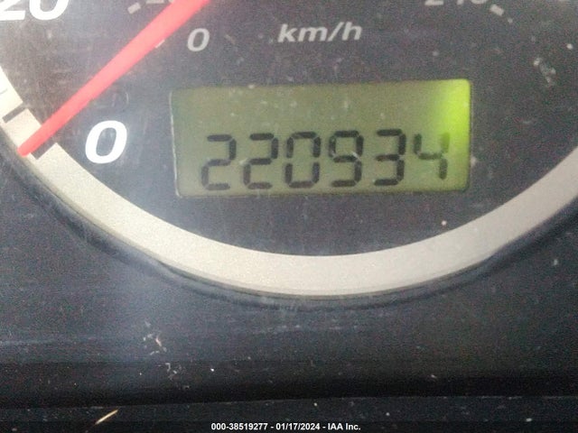 2005 HONDA CR-V LX VIN: JHLRD68525C008124