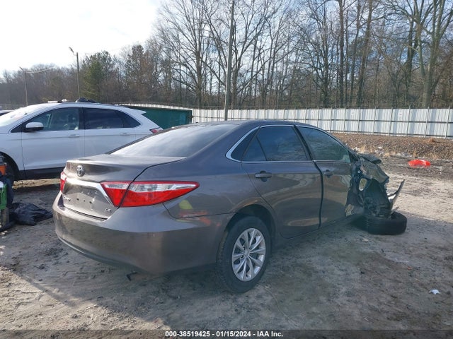Toyota CAMRY LE 2015 4T4BF1FK6FR450891 Image 4