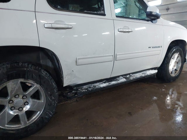 2009 GMC YUKON SLT2 VIN: 1GKEC33329R265665