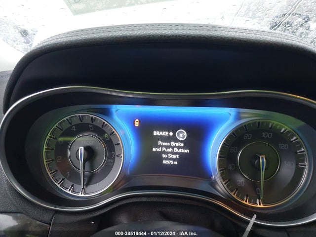 2020 CHRYSLER 300 LIMITED VIN: 2C3CCAEGXLH108498