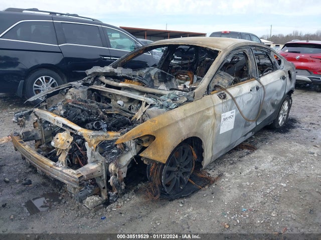 Ford FUSION S 2015 3FA6P0G74FR300812 Image 2