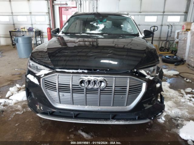 WA1AAAGE2MB025785 Audi E-tron Premium Quattro