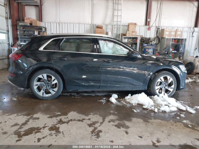 WA1AAAGE2MB025785 Audi E-tron Premium Quattro
